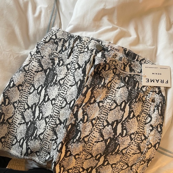 Frame python print skirt - Picture 4 of 9